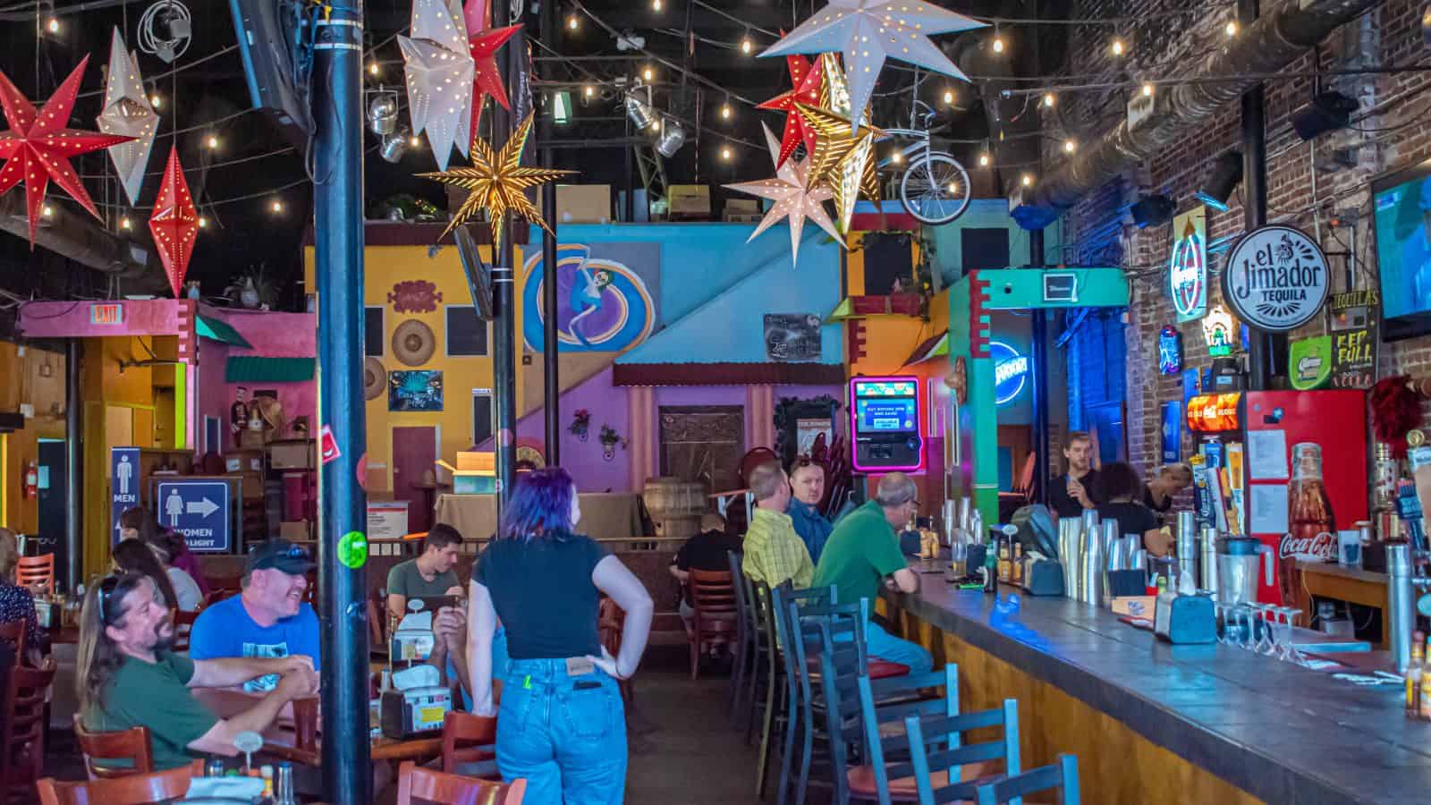 15 Best Clubs And Bars In Tampa For A Night Out - Florida Trippers